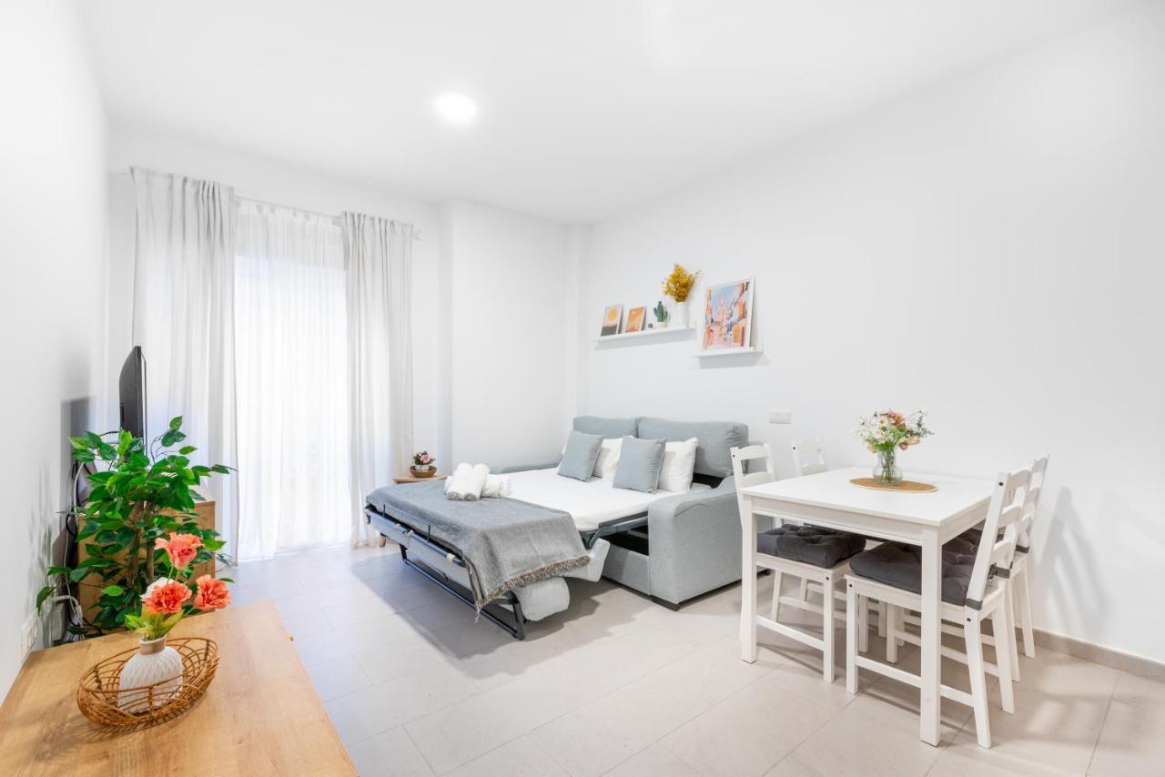 Wintowinrentals Superb New-Look Apartment Málaga Esterno foto